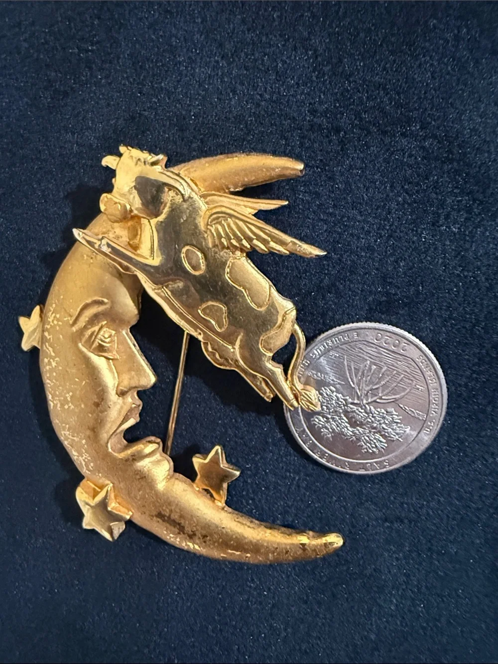 Vintage stamped - Gold Moon & Flying Cow Brooch - Women’s Gold-Tone Brooch